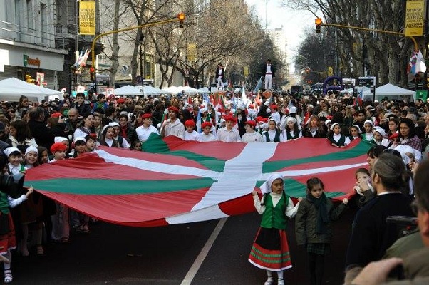 Shot from the Children's Parade in 2012 (photoBuenos Aires Celebrates)